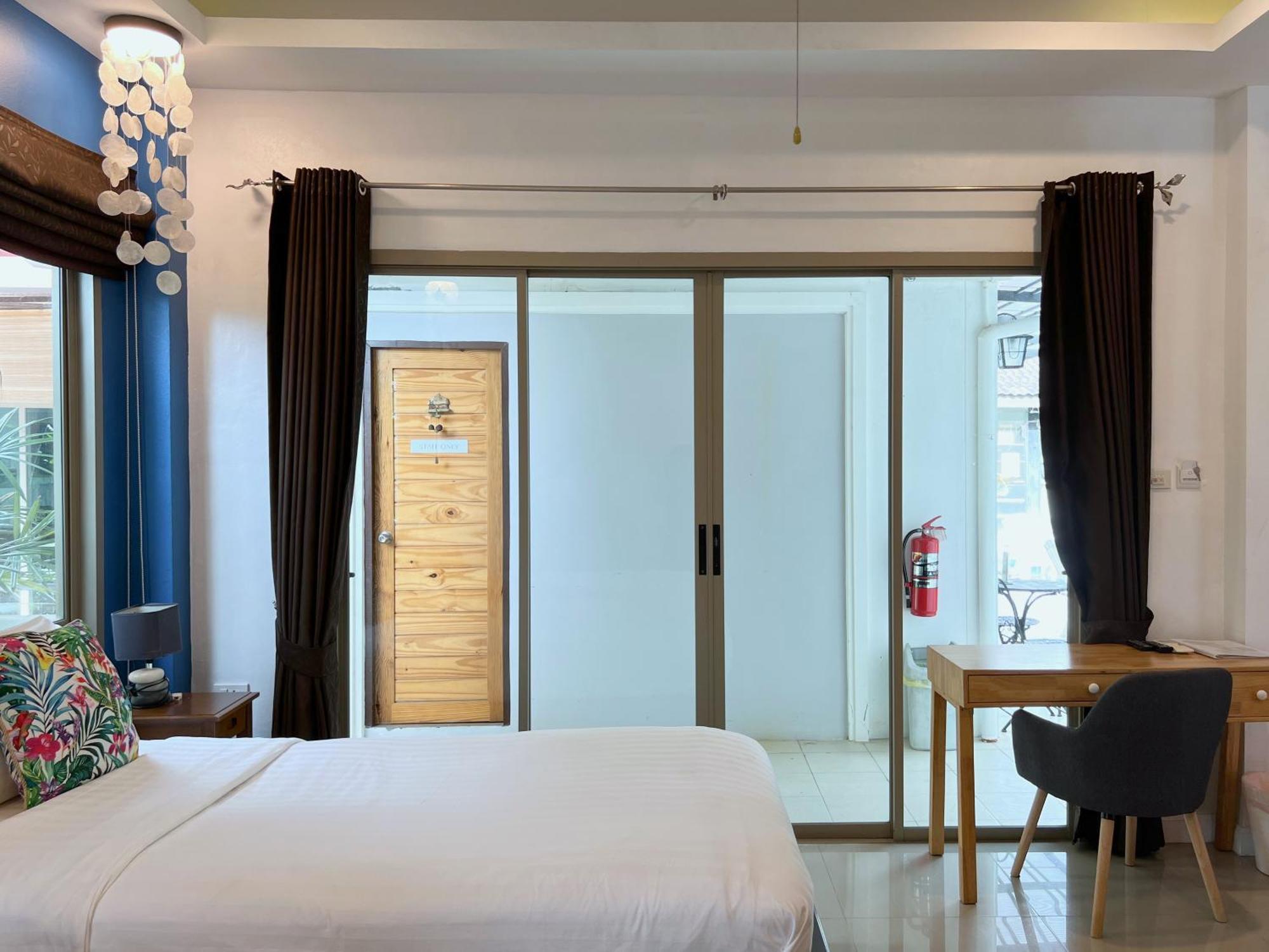 The Snug Airportel - Phuket Airport Nai Yang Beach Habitación foto