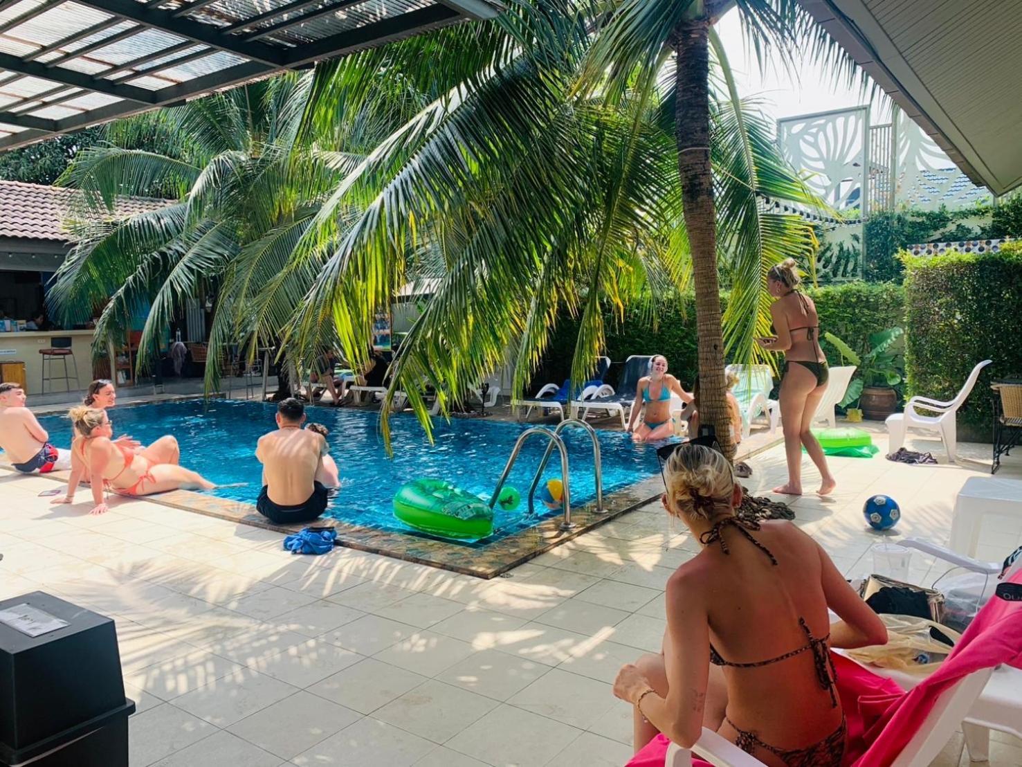 The Snug Airportel - Phuket Airport Nai Yang Beach Exterior foto