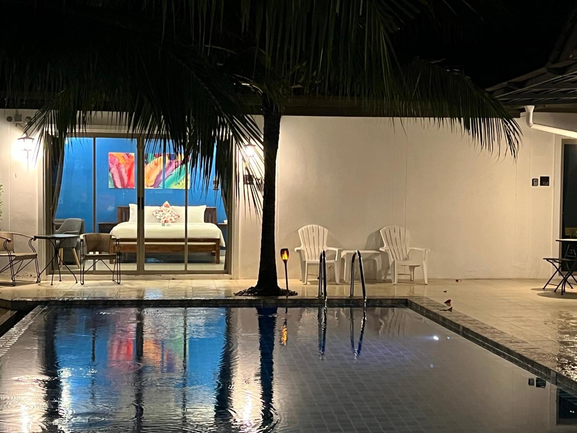 The Snug Airportel - Phuket Airport Nai Yang Beach Habitación foto