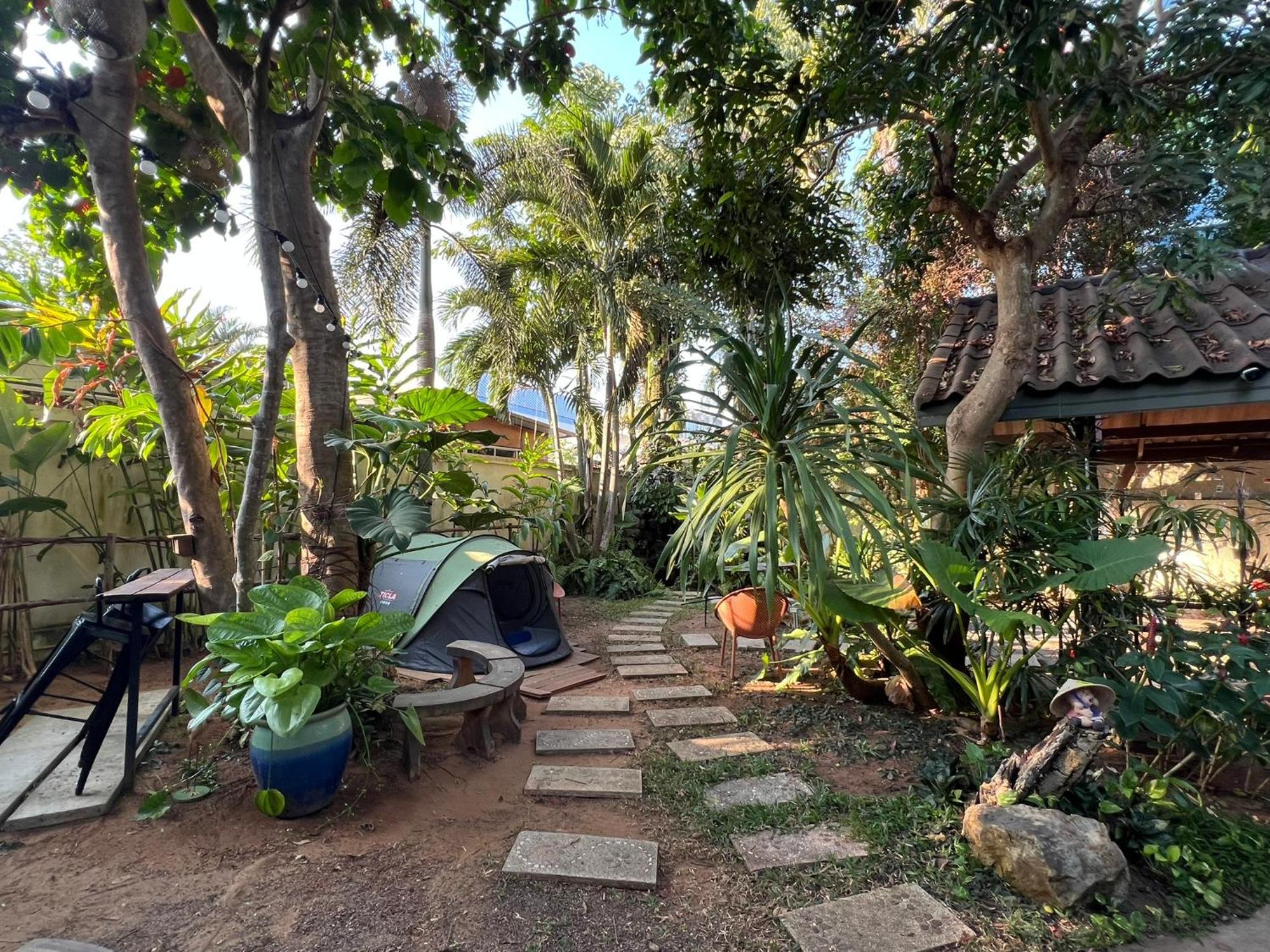 The Snug Airportel - Phuket Airport Nai Yang Beach Exterior foto